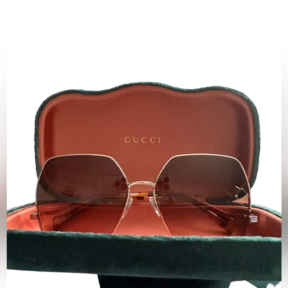 GUCCI  Square Sunglasses - Picture 7 of 13